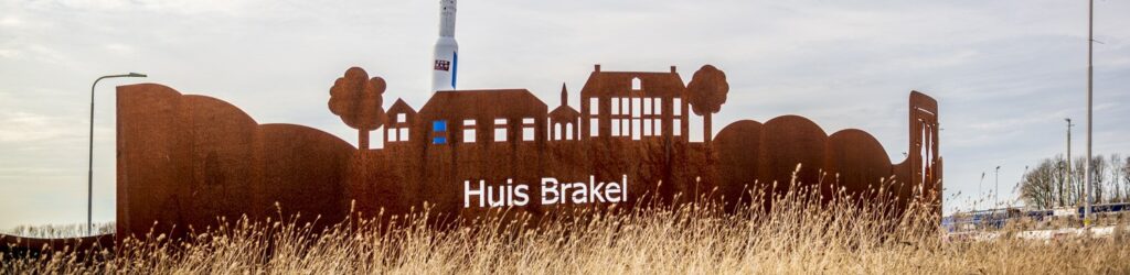 Kunstwerk op rotonde bij Brakel